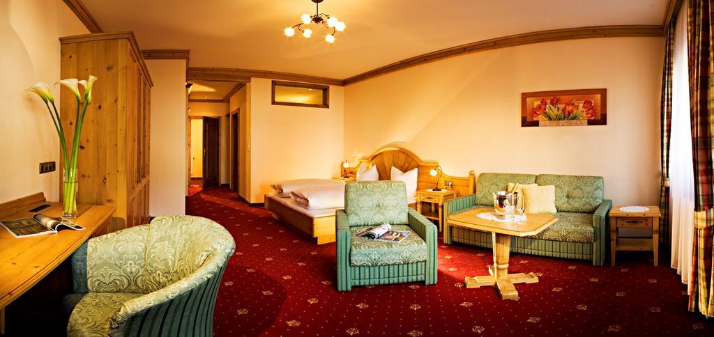 Apart Hotel Garni Strasser เซลล์ อัม ซิลลา ภายนอก รูปภาพ