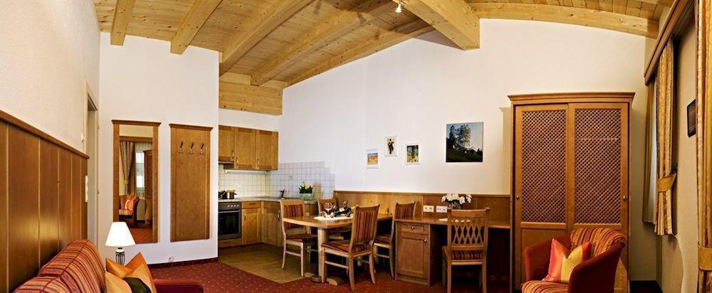Apart Hotel Garni Strasser เซลล์ อัม ซิลลา ภายนอก รูปภาพ