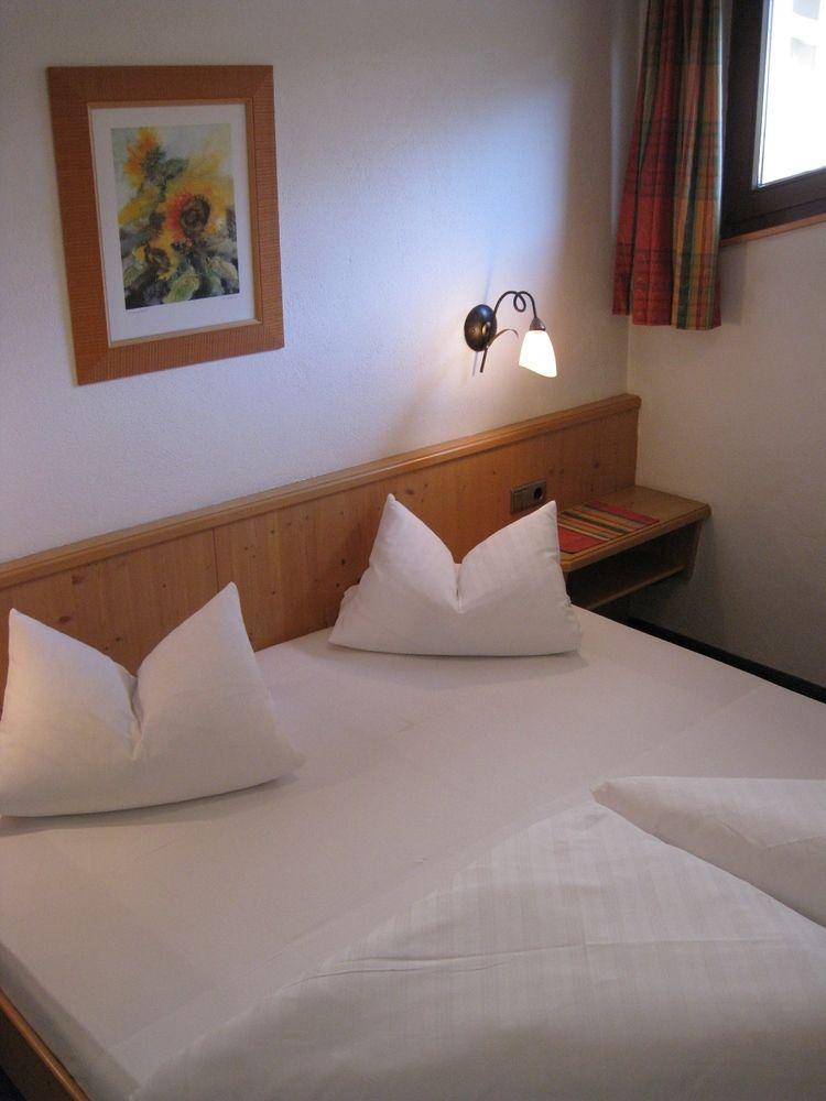 Apart Hotel Garni Strasser เซลล์ อัม ซิลลา ภายนอก รูปภาพ