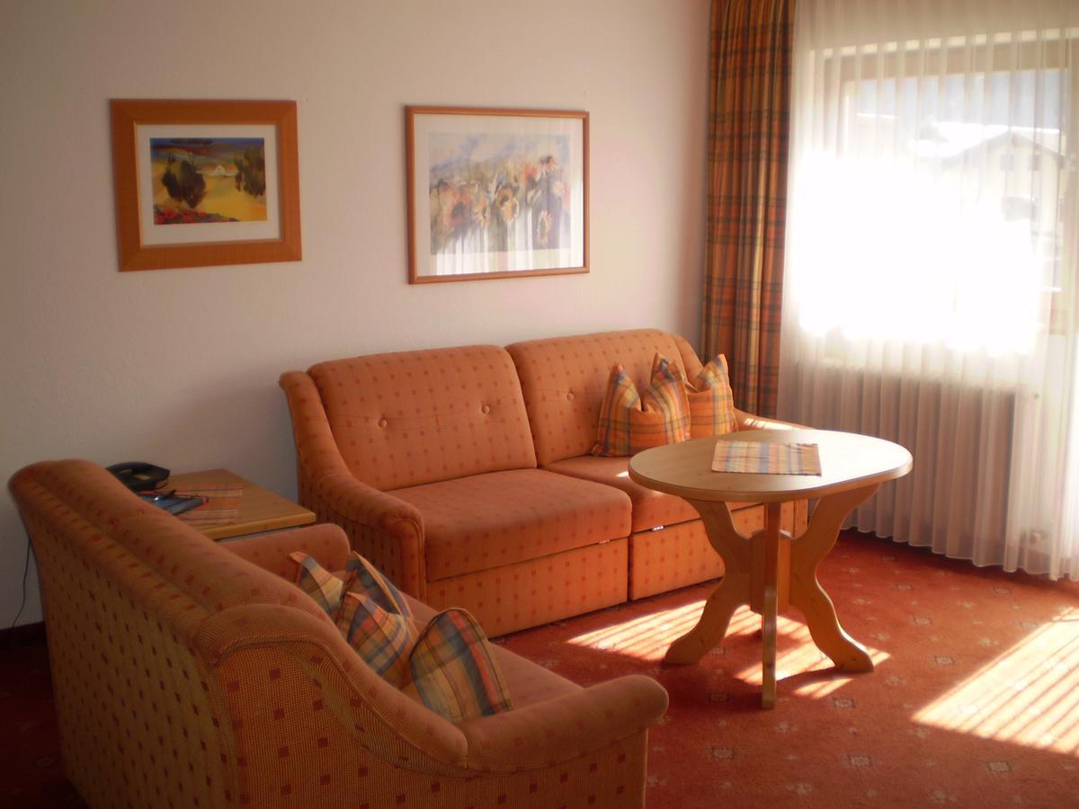 Apart Hotel Garni Strasser เซลล์ อัม ซิลลา ภายนอก รูปภาพ