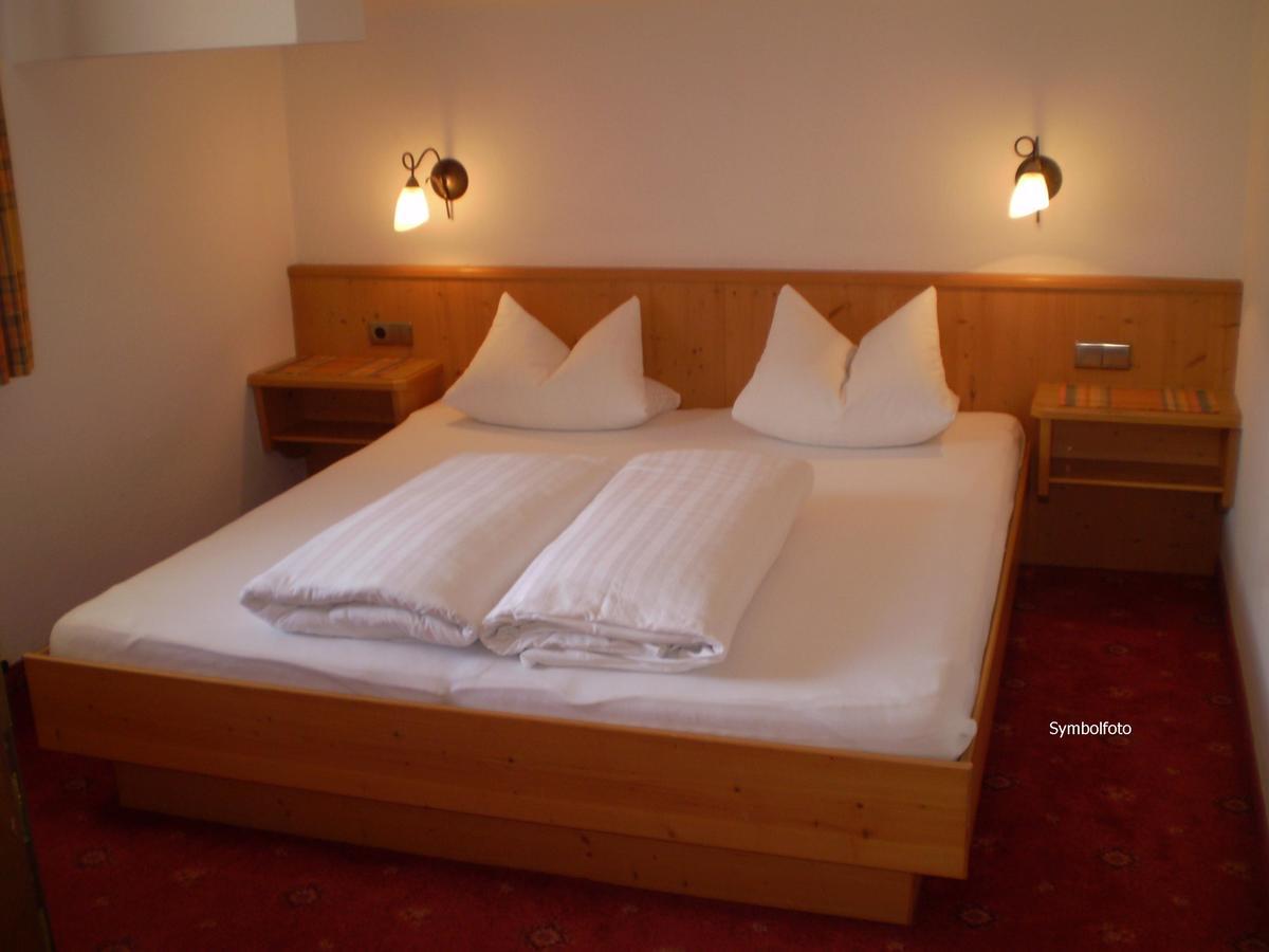 Apart Hotel Garni Strasser เซลล์ อัม ซิลลา ภายนอก รูปภาพ