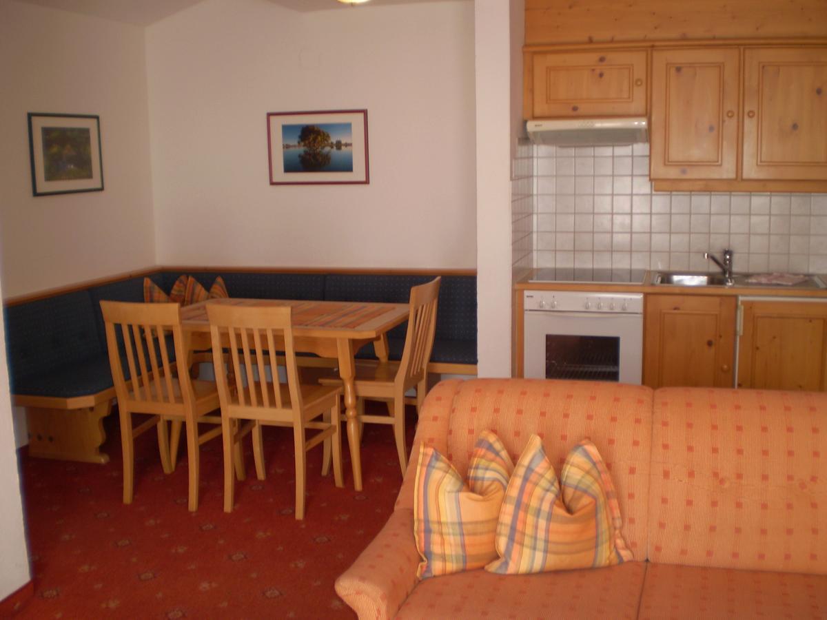 Apart Hotel Garni Strasser เซลล์ อัม ซิลลา ภายนอก รูปภาพ