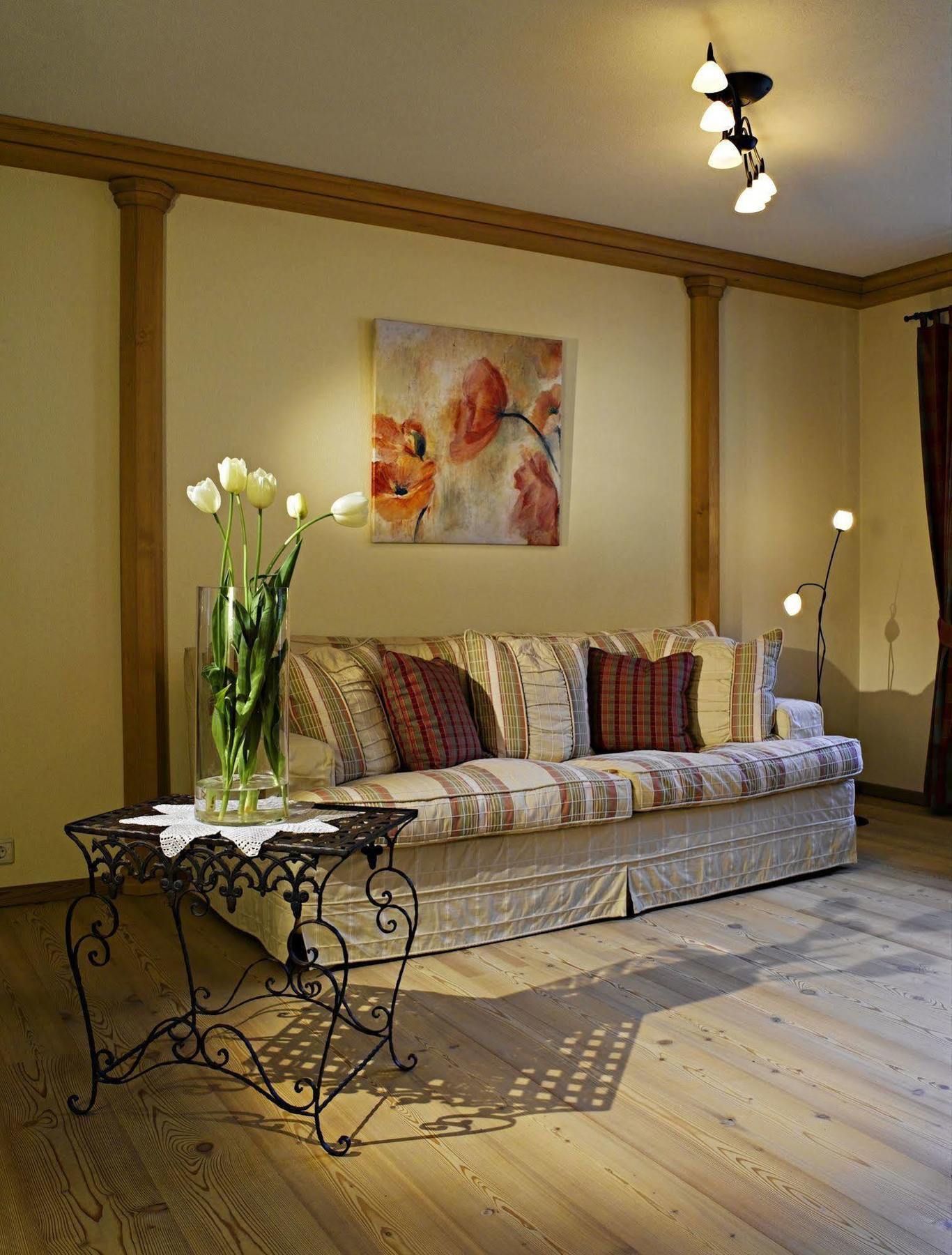 Apart Hotel Garni Strasser เซลล์ อัม ซิลลา ภายนอก รูปภาพ