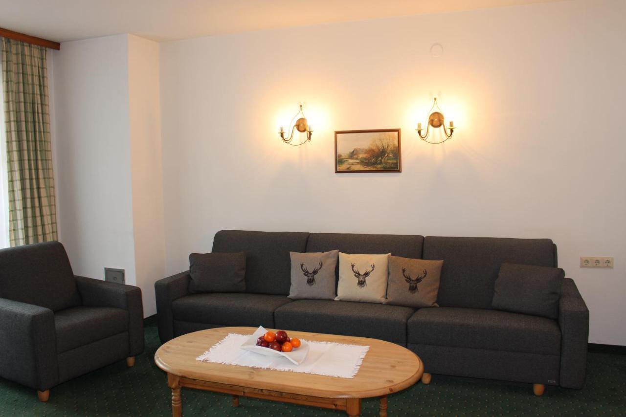 Apart Hotel Garni Strasser เซลล์ อัม ซิลลา ภายนอก รูปภาพ